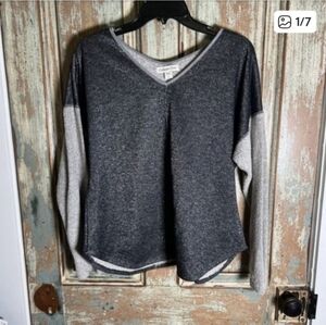 Coldwater Creek Black Silver V Neck Sparkle Top Large